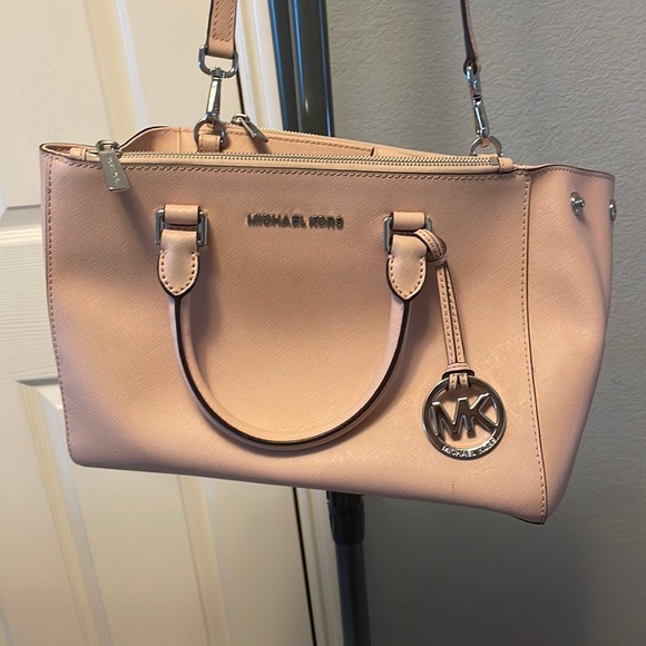 Michael Kors blush pink bag - Picture 3 of 8